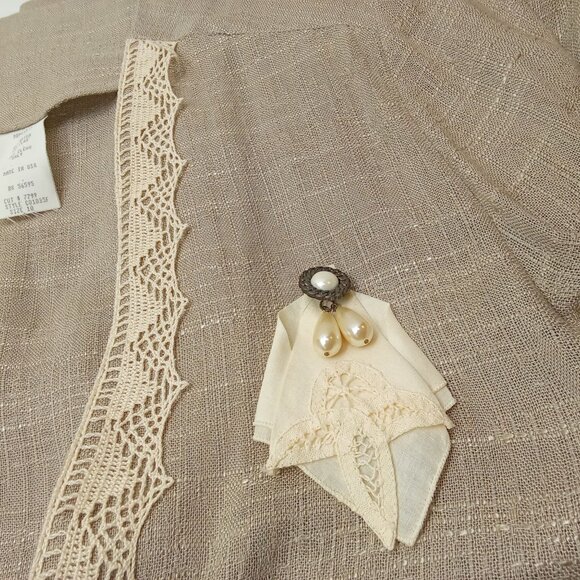 Vintage '80s Domestic USA Rayon/Flax Blazer Jacket Shoulderpads Lace Brooch (10) - Picture 10 of 13